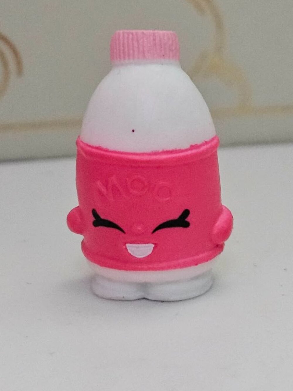 Shopkins Series 1 Flava Ava - Gold Coin on Back